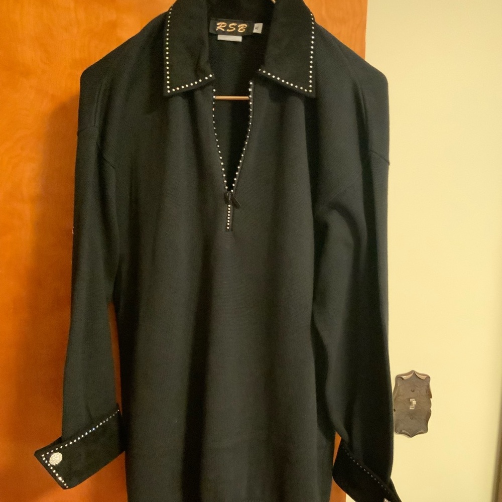 Women’s sweater with sequin trim